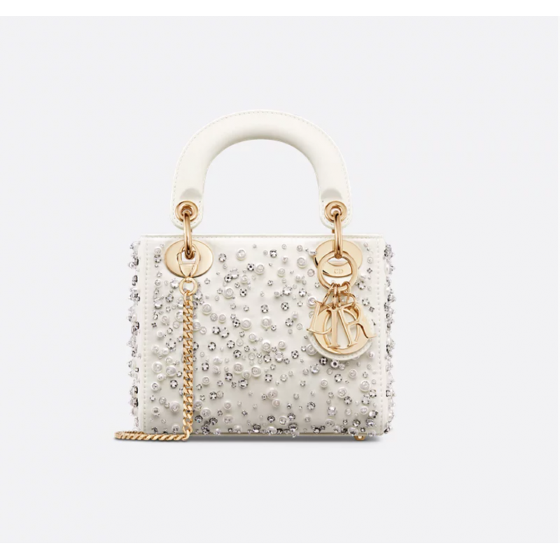 Sac Lady Dior Mini couleur latte