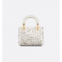 Sac Lady Dior Mini couleur latte