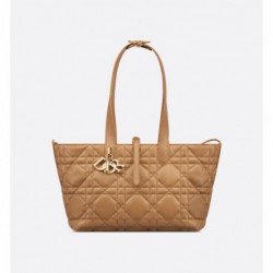 Sac Dior Toujours Medium tan